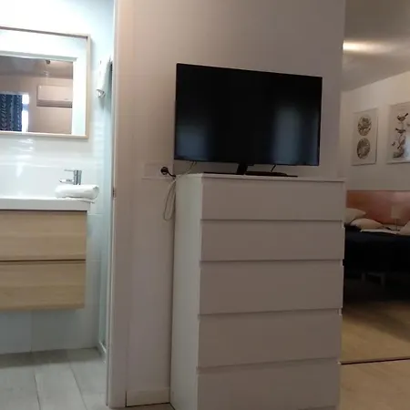 Moon Apartment *