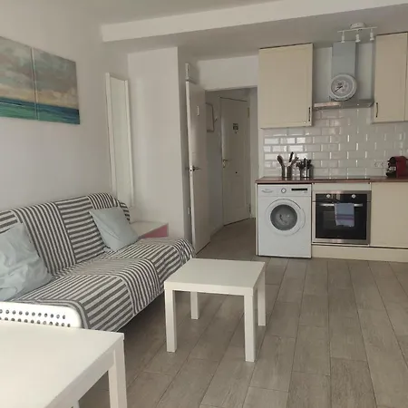 Moon Apartment *